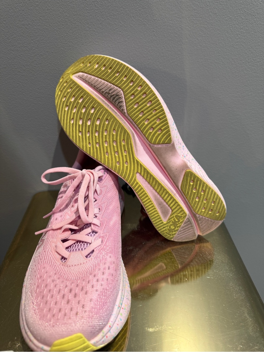 Hoka Mach 5 Pink Lemonade Twilight US 8 - Picture 3 of 5
